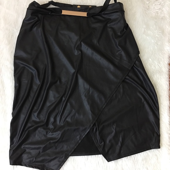 BLUSH Blk Pleather Faux Wrap Skirt w/Gold Belt - Picture 4 of 6